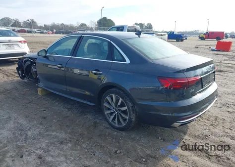 2022 Audi A4 Premium 40 Tfsi Quattro S Tronic z USA, uszkodzony, nr VIN WAUABAF43NN004825